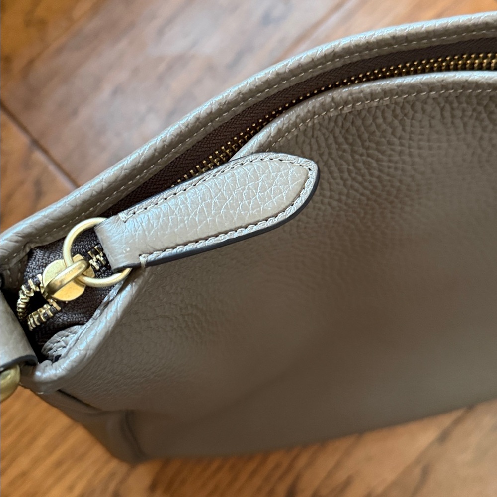 Coach Cary Shoulder Bag - Picture 7 of 10